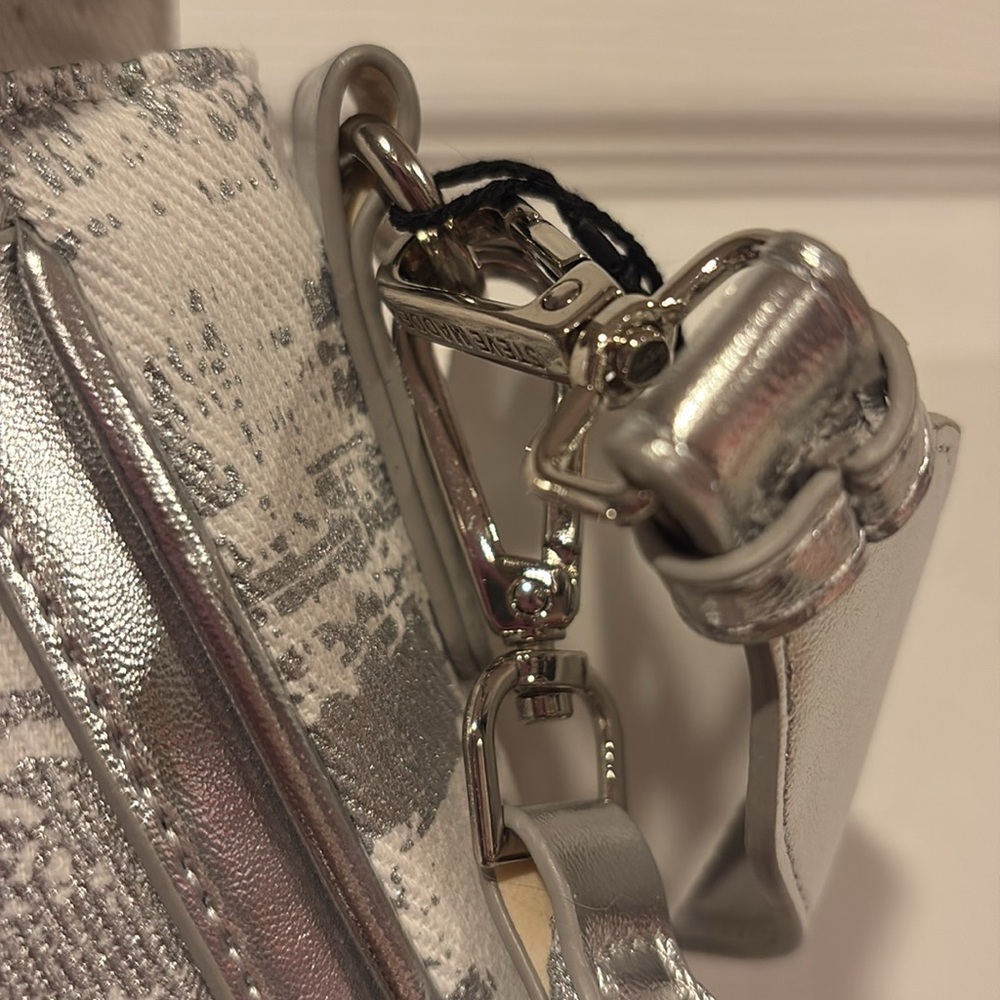 BNWT STEVE MADDEN Silver Women's Crossbody Bag - Picture 6 of 13